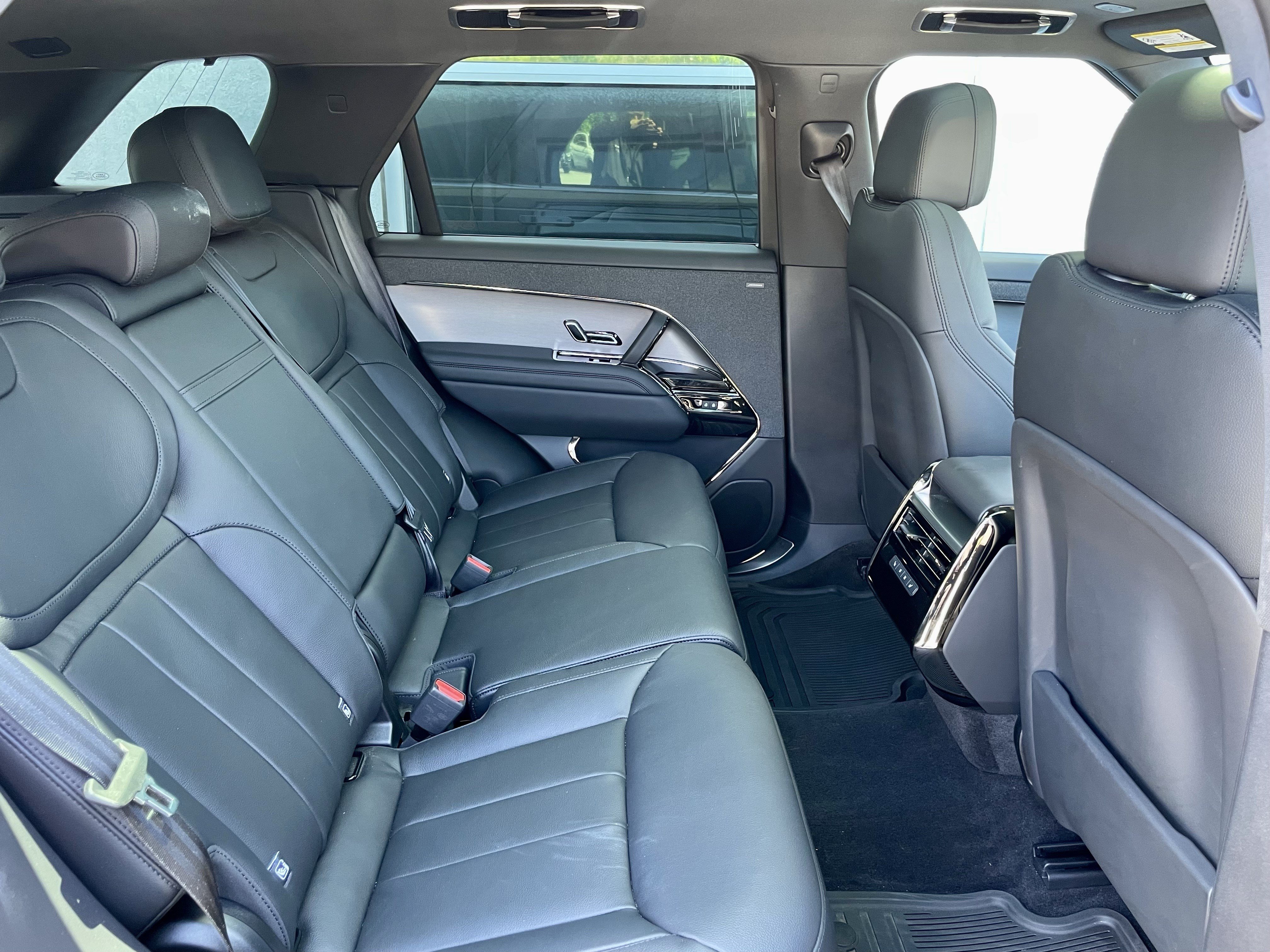 Certified 2025 Land Rover Range Rover Sport AWD/4WD image 31