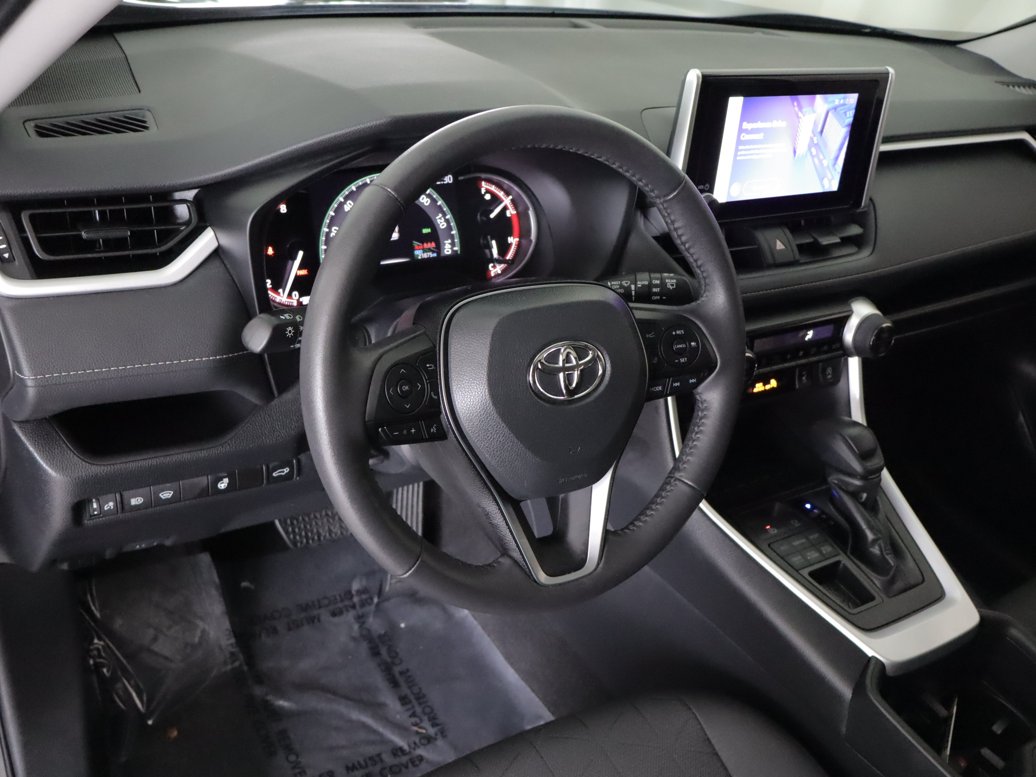 Used 2023 Toyota RAV4 XLE w/ Convenience Package AWD/4WD image 11