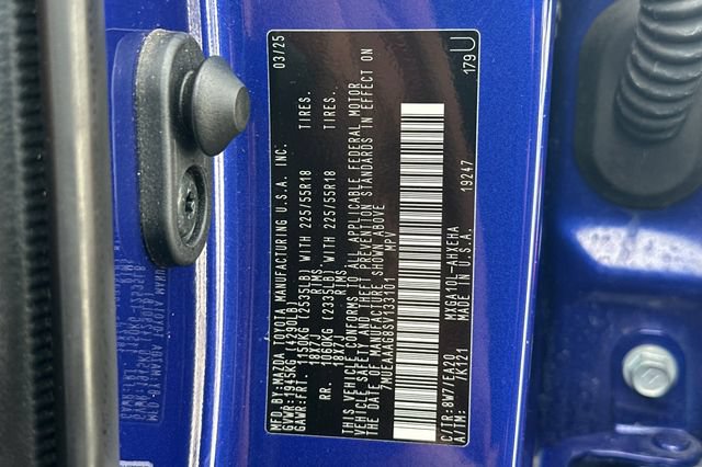 Certified 2025 Toyota Corolla Cross XLE FWD image 34