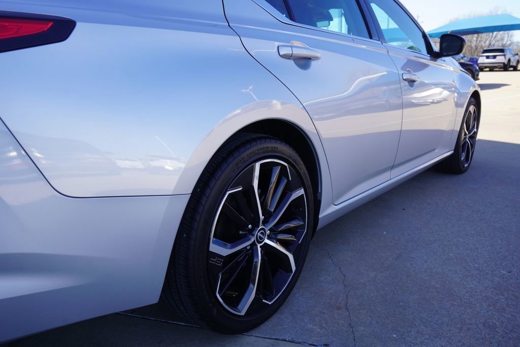 Used 2024 Nissan Altima 2.5 SR image 8