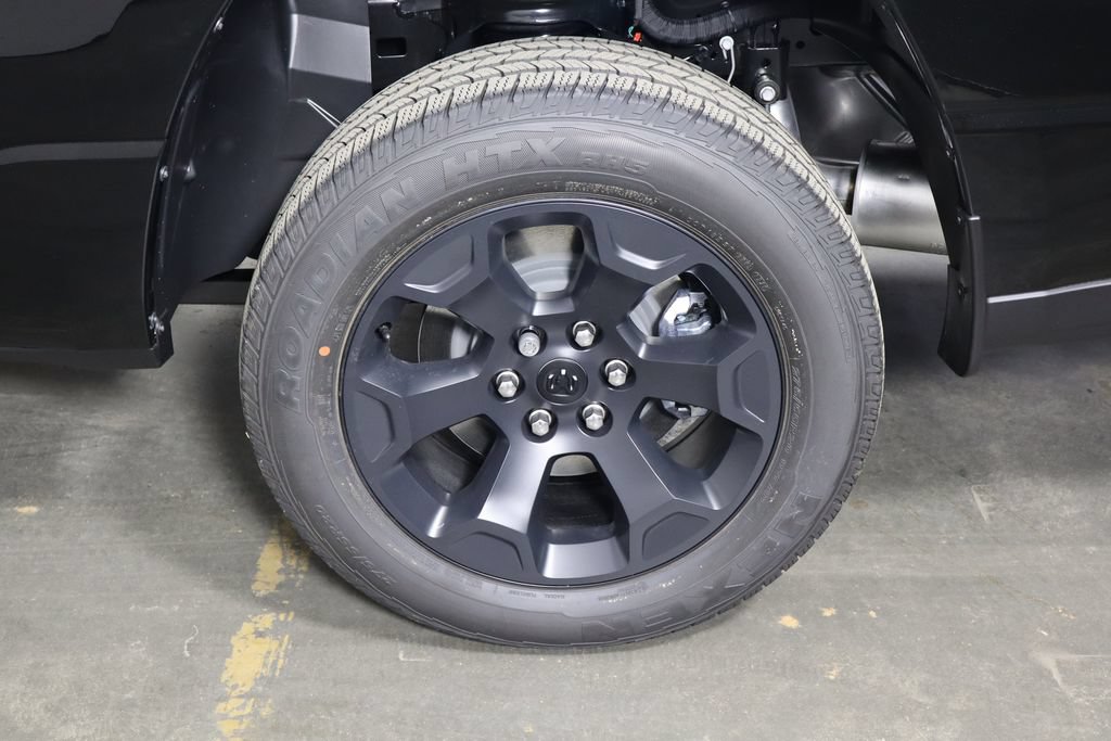 New 2026 RAM 1500 Express AWD/4WD image 39