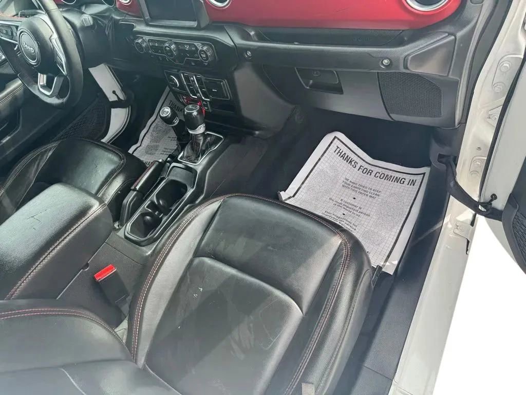 Used 2023 Jeep Gladiator Rubicon w/ Cold Weather Group AWD/4WD image 14