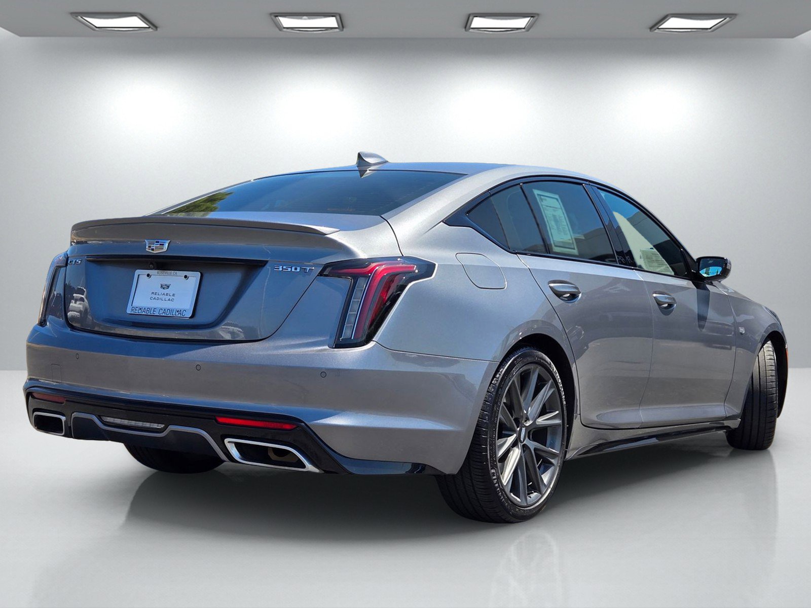 Used 2021 Cadillac CT5 Sport RWD image 4