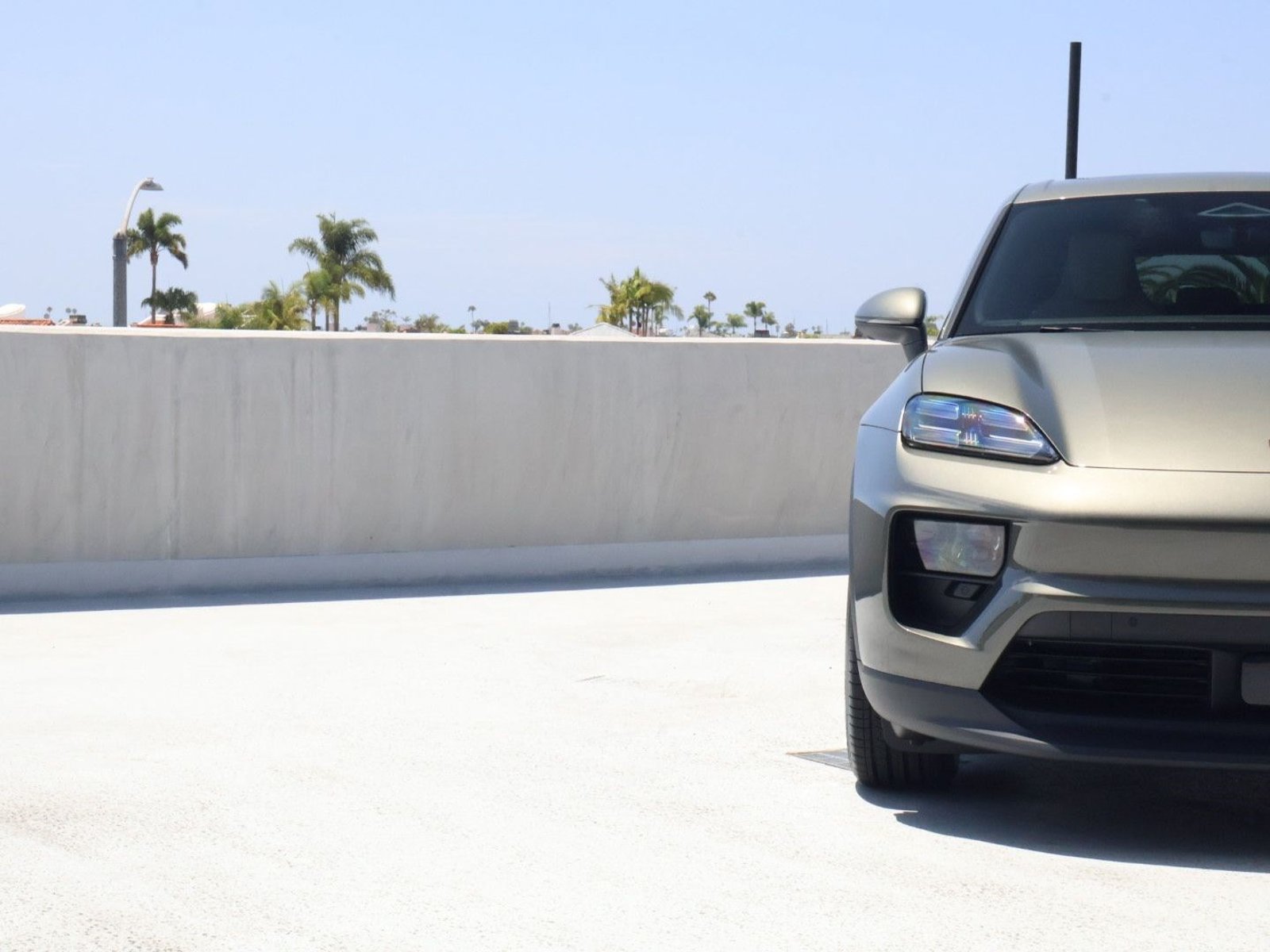 New 2026 Porsche Macan Turbo Electric RWD image 12