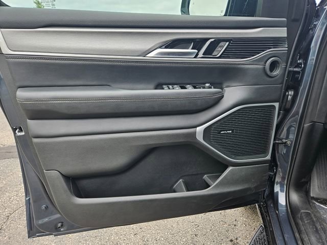 New 2025 Jeep Wagoneer L Series II w/ Convenience Group I image 8