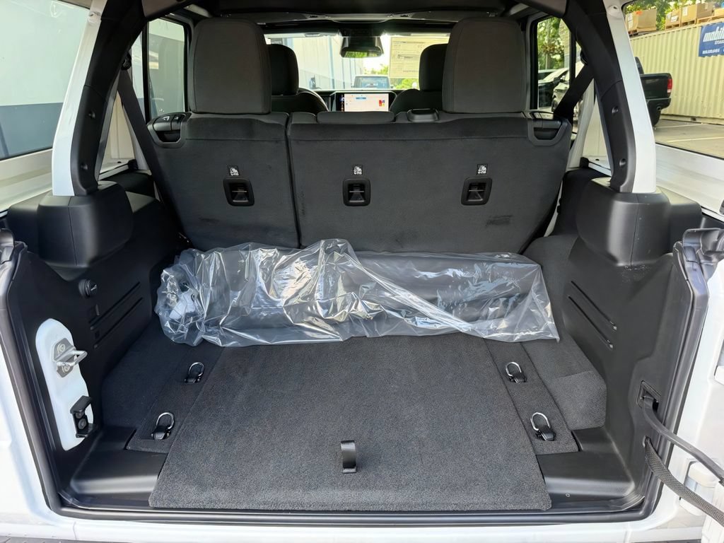 New 2026 Jeep Wrangler Unlimited Sport AWD/4WD image 25