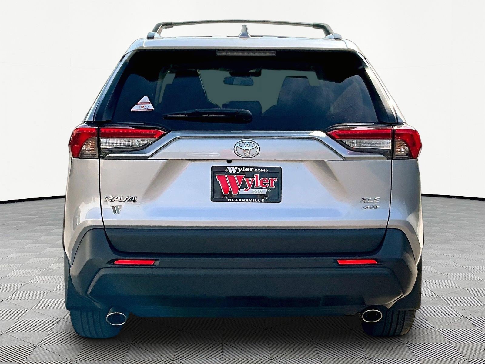 Used 2024 Toyota RAV4 XLE Premium w/ Weather Package AWD/4WD image 5