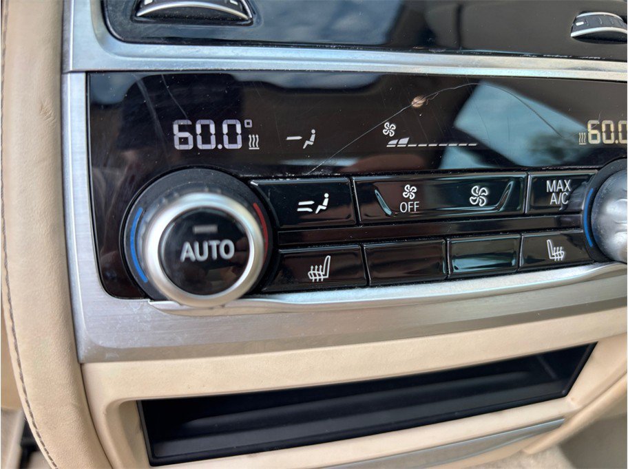 Used 2016 BMW 750i RWD image 43