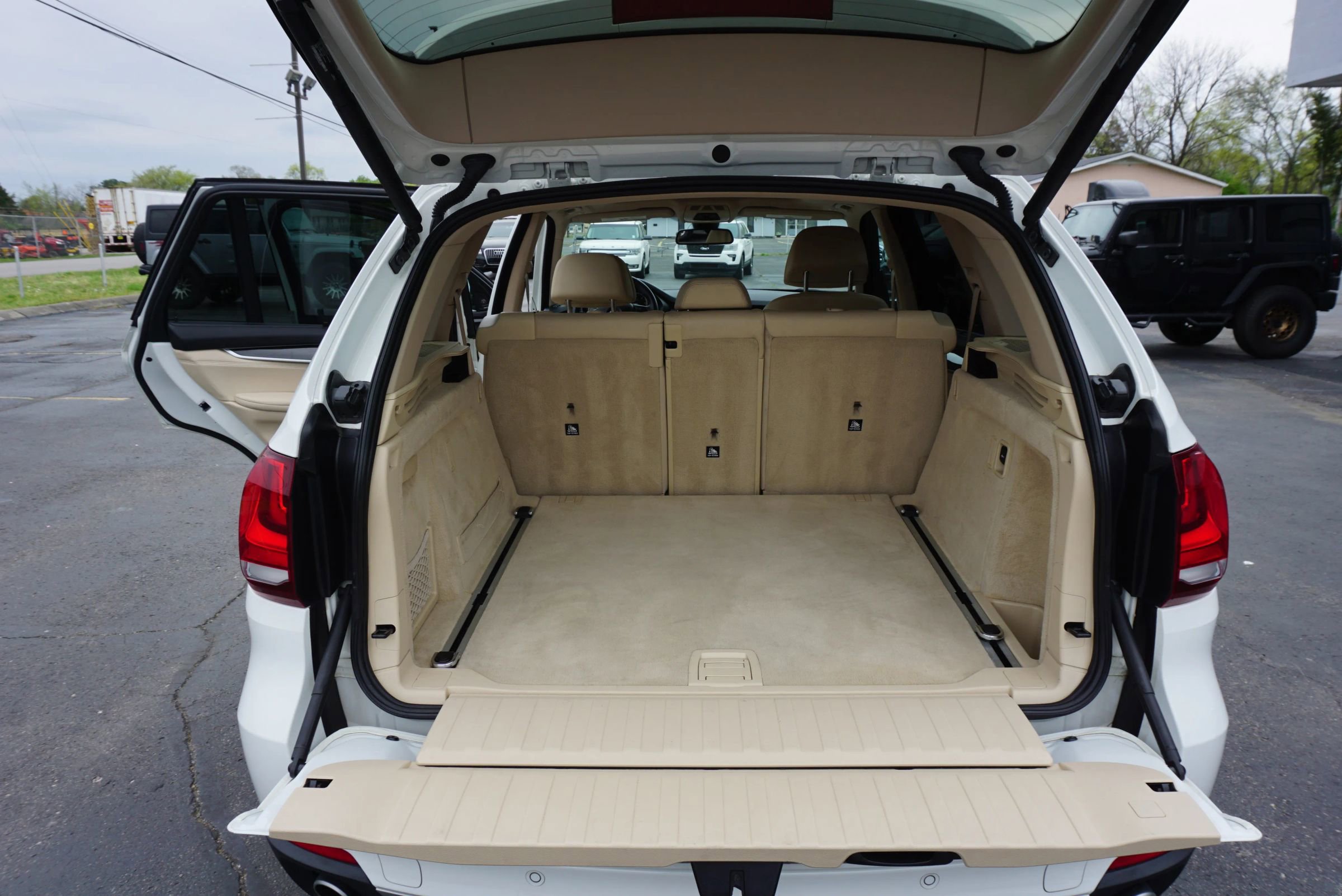 Used 2015 BMW X5 xDrive35d image 17