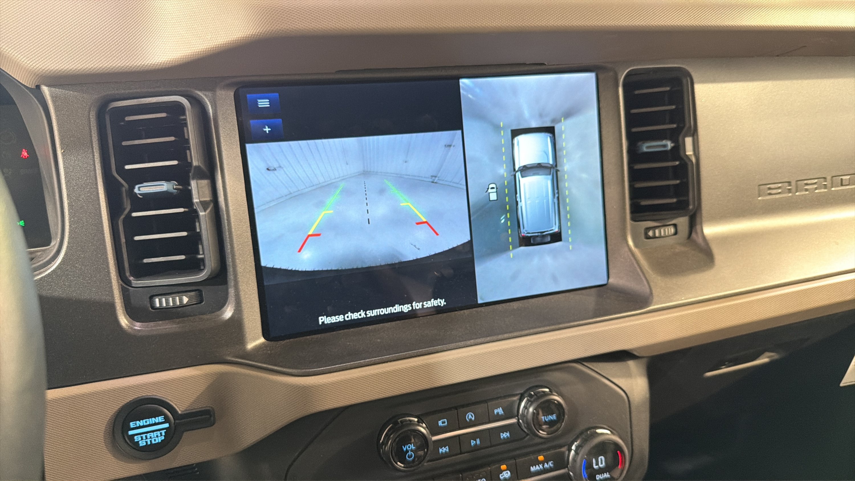 Used 2024 Ford Bronco Wildtrak AWD/4WD image 16