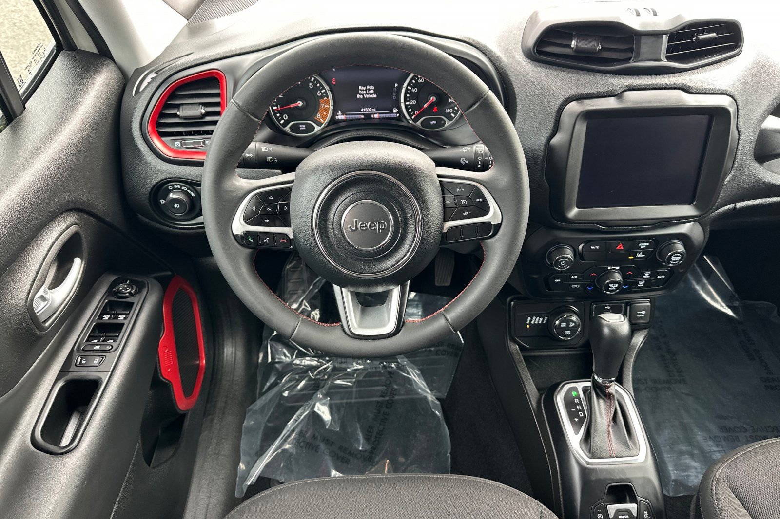 Used 2023 Jeep Renegade Trailhawk image 13