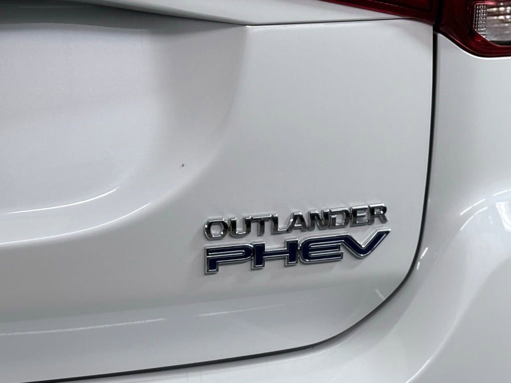 Used 2018 Mitsubishi Outlander SEL AWD/4WD image 10