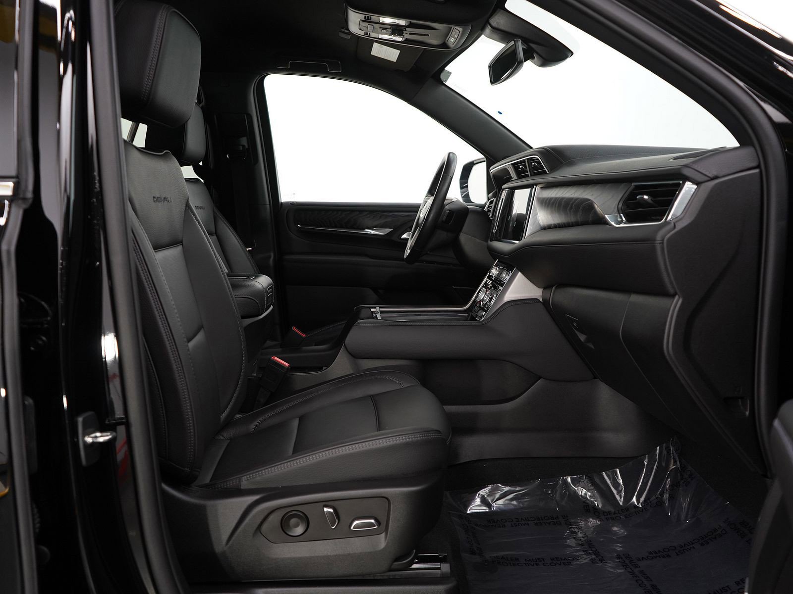 Used 2022 GMC Yukon XL Denali image 9