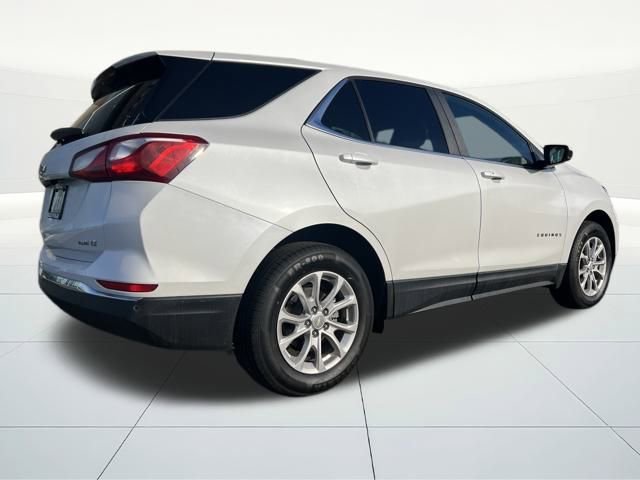 Used 2021 Chevrolet Equinox LT image 2