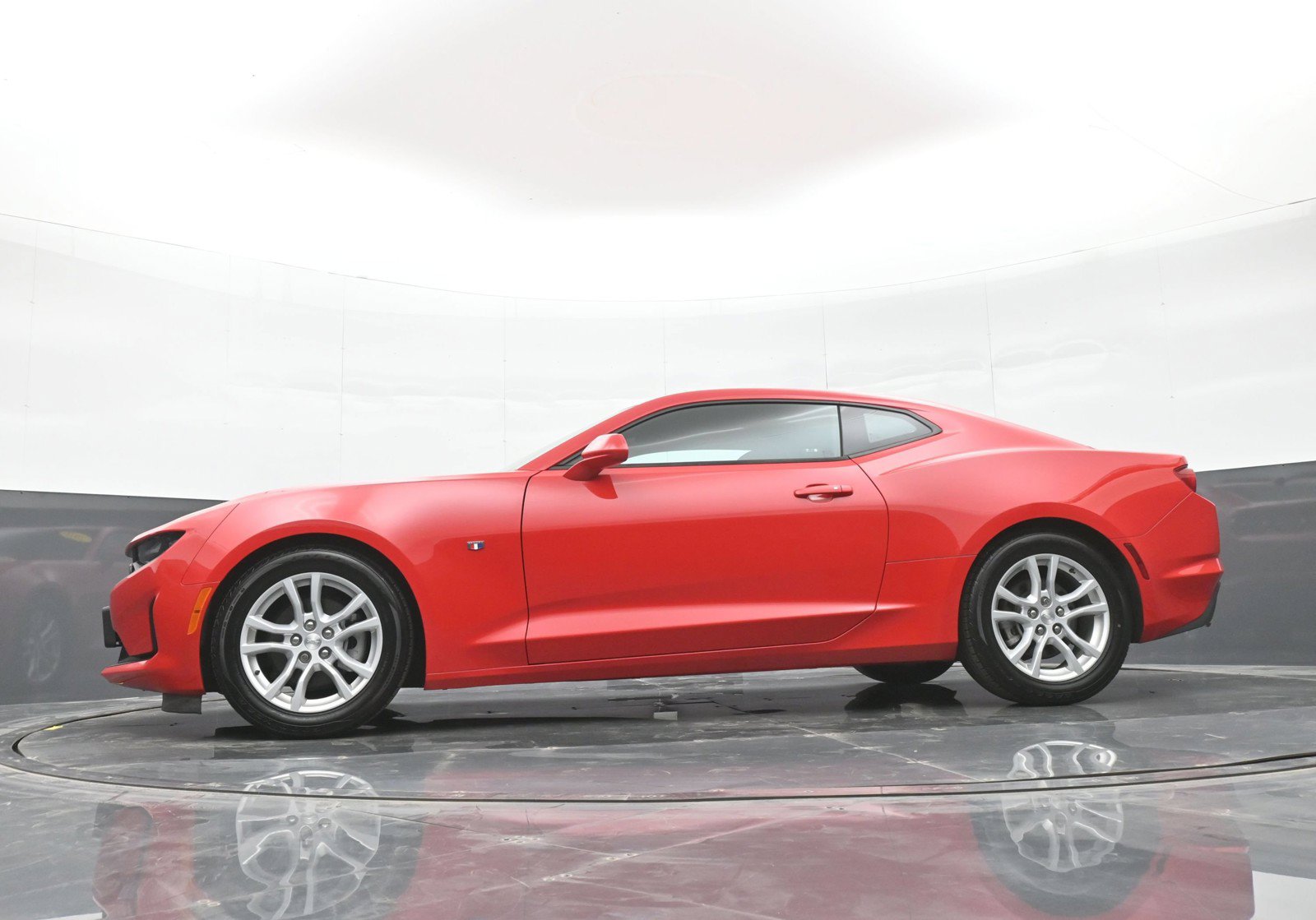 Used 2021 Chevrolet Camaro LS RWD image 39