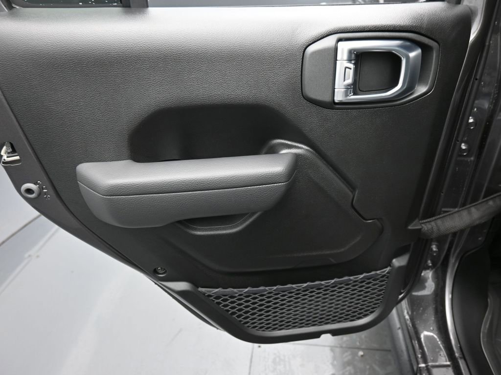 New 2026 Jeep Gladiator Willys image 11