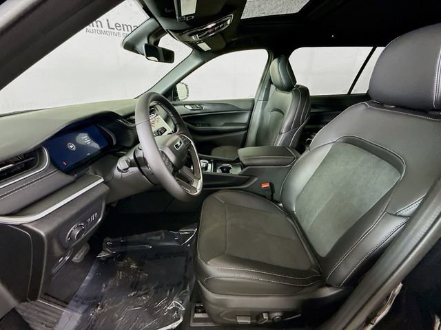 New 2025 Jeep Grand Cherokee L Altitude image 20