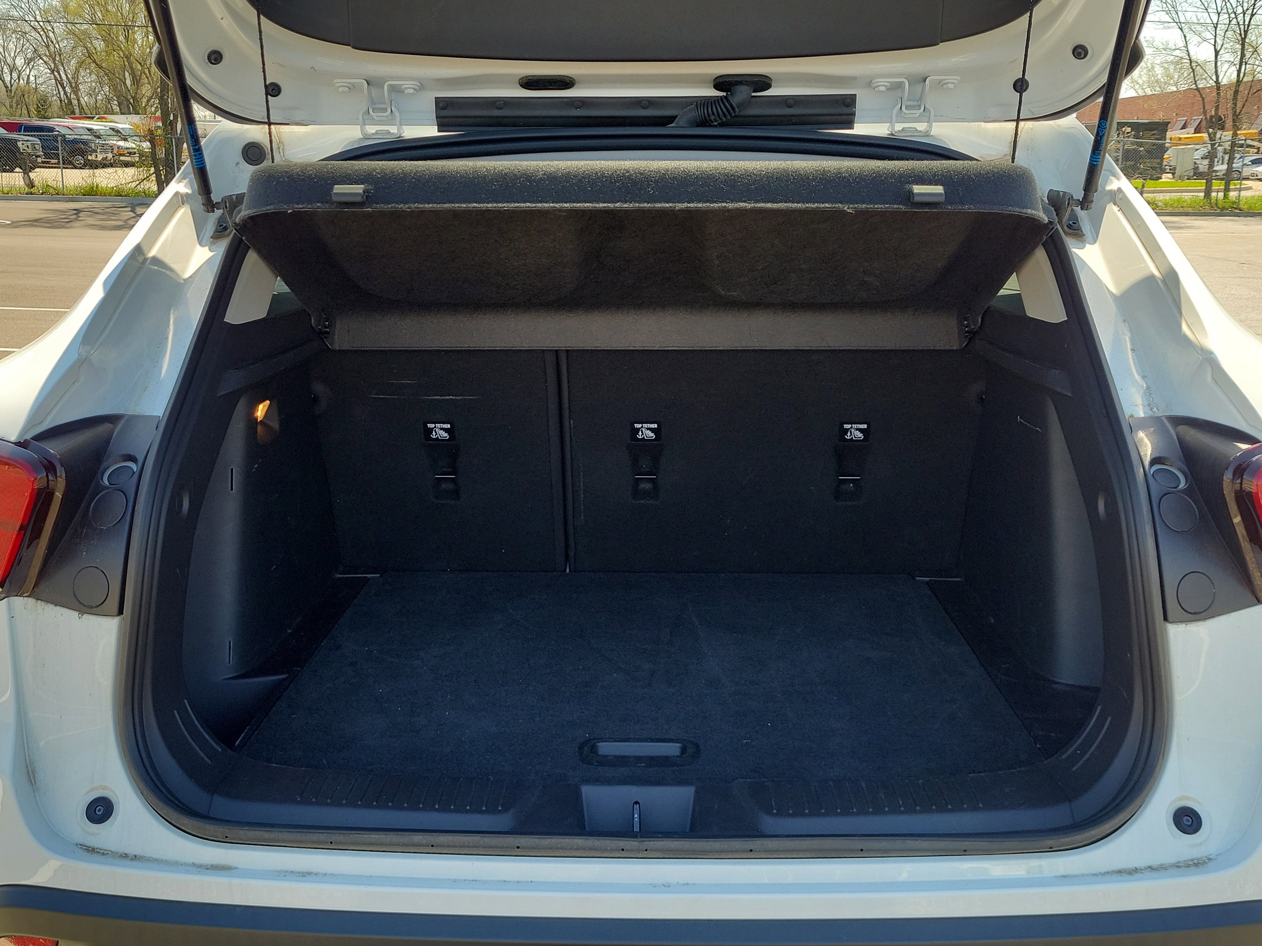 Used 2024 Chevrolet Trax LT w/ Driver Confidence Package FWD image 8