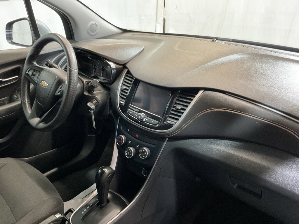 Used 2020 Chevrolet Trax LS w/ Tint and Cruise Package FWD image 34