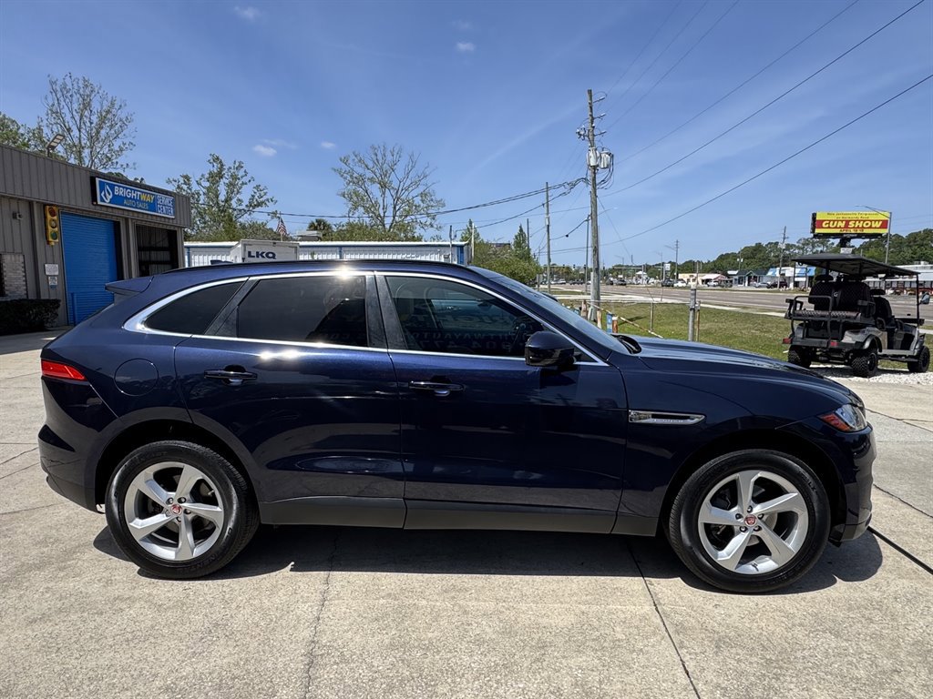 Used 2019 Jaguar F-PACE Premium image 4
