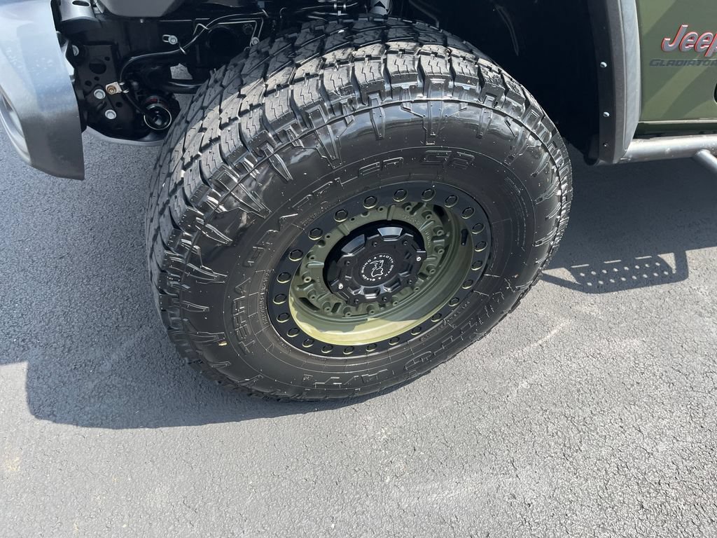 Used 2021 Jeep Gladiator Mojave AWD/4WD image 9