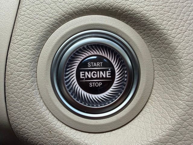 Used 2022 Mercedes-Benz GLC 300 4MATIC image 22
