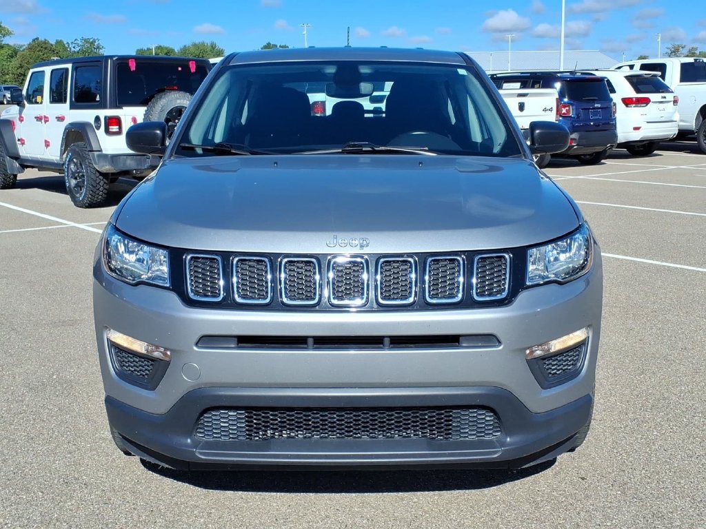 Used 2021 Jeep Compass Sport w/ Cold Weather Group FWD image 2