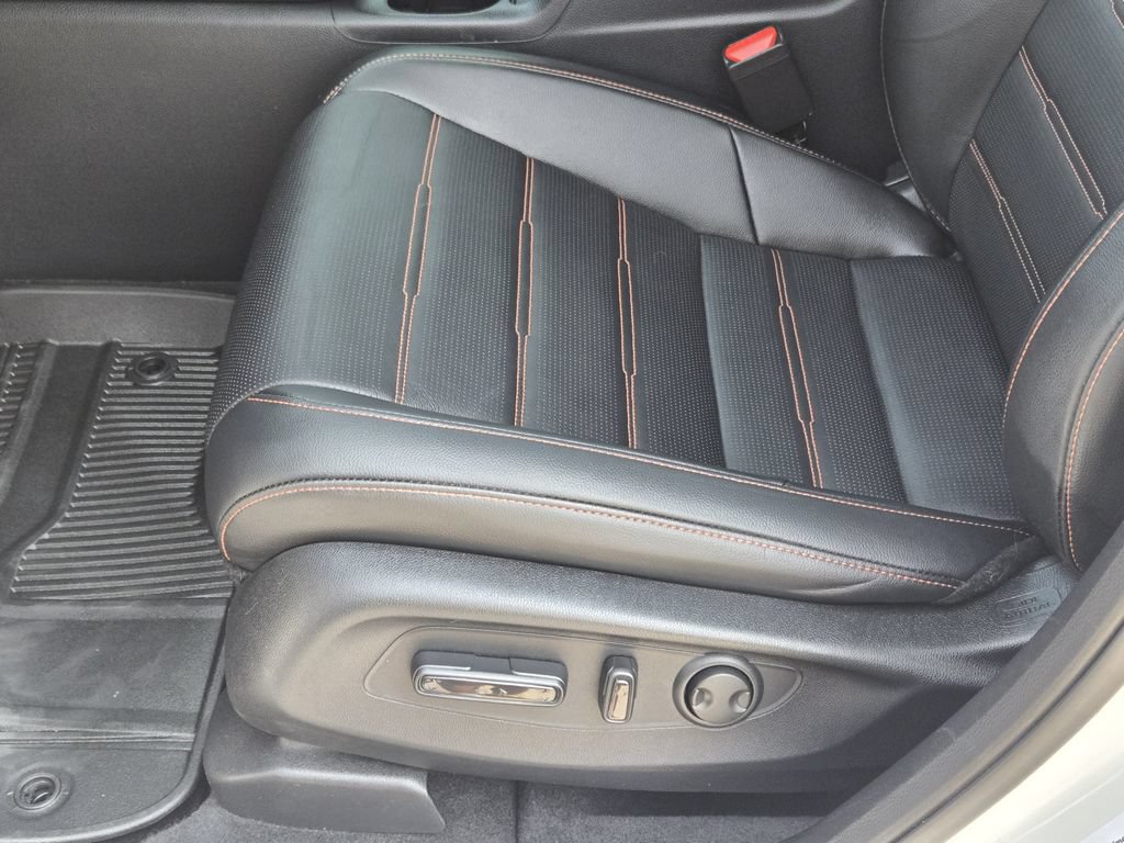 Used 2025 Honda CR-V Sport Touring image 26