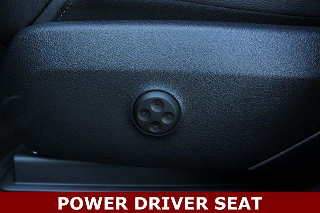 New 2025 Mercedes-Benz GLC 300 4MATIC image 3