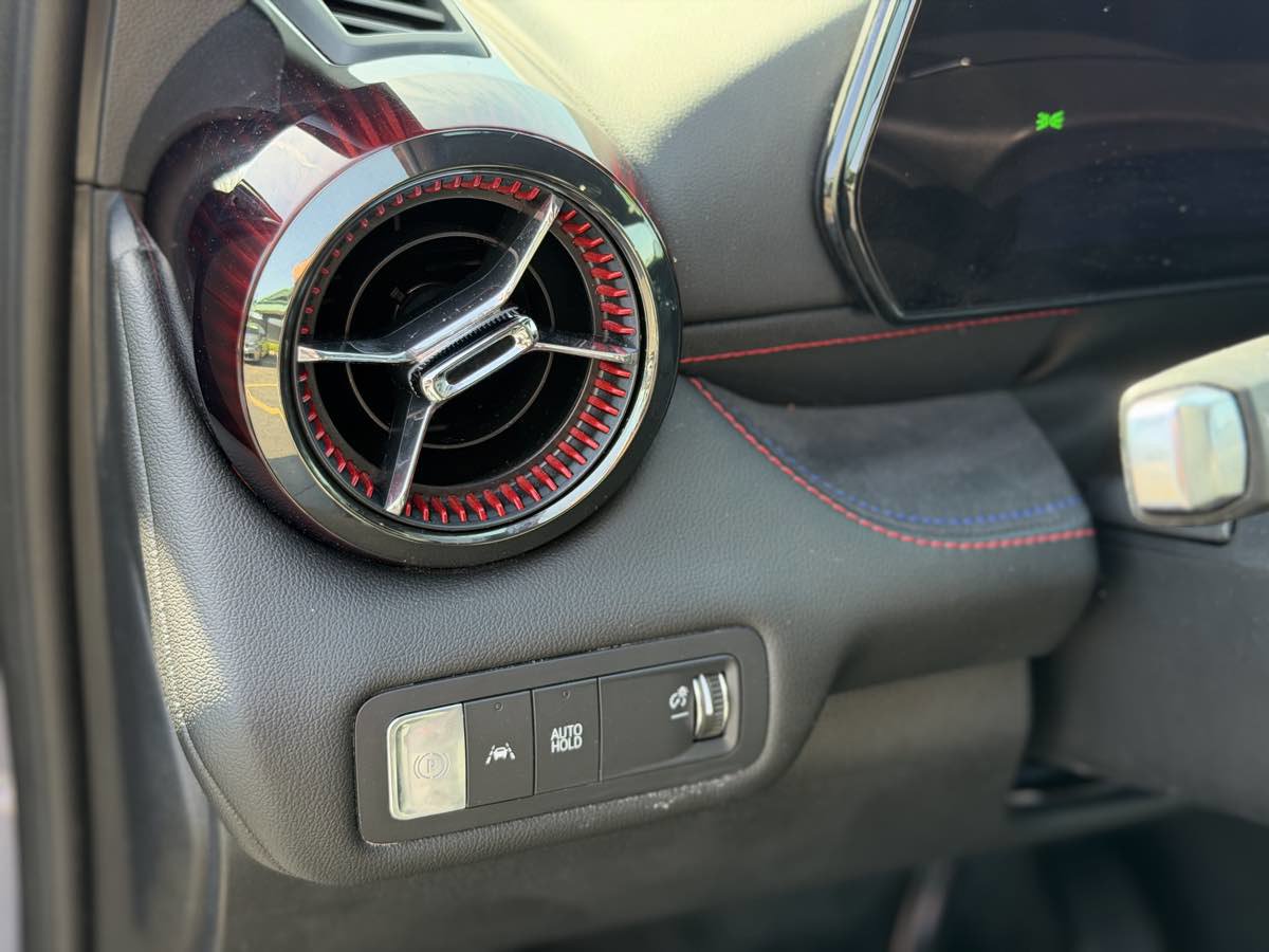 Used 2024 Chevrolet Blazer EV RS AWD/4WD image 16