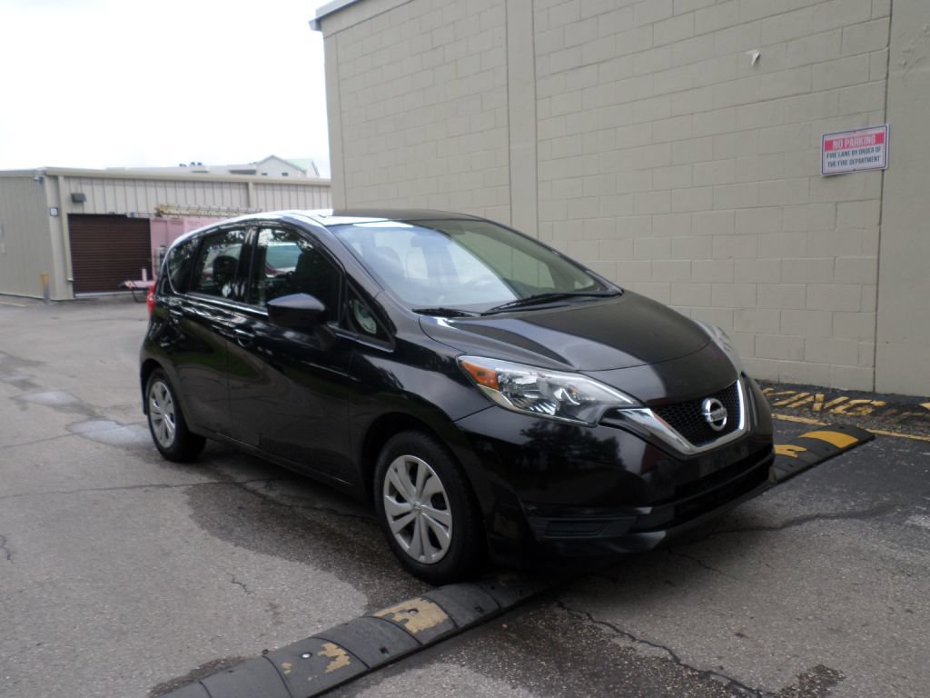 Used 2017 Nissan Versa Note SV FWD image 5