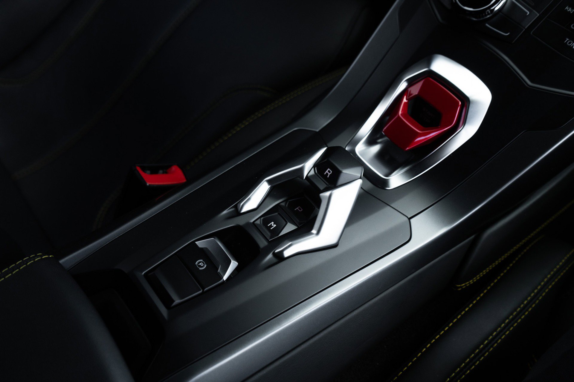 Used 2015 Lamborghini Huracan LP 610-4 AWD/4WD image 23