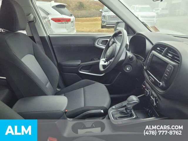 Used 2024 Kia Soul LX image 18