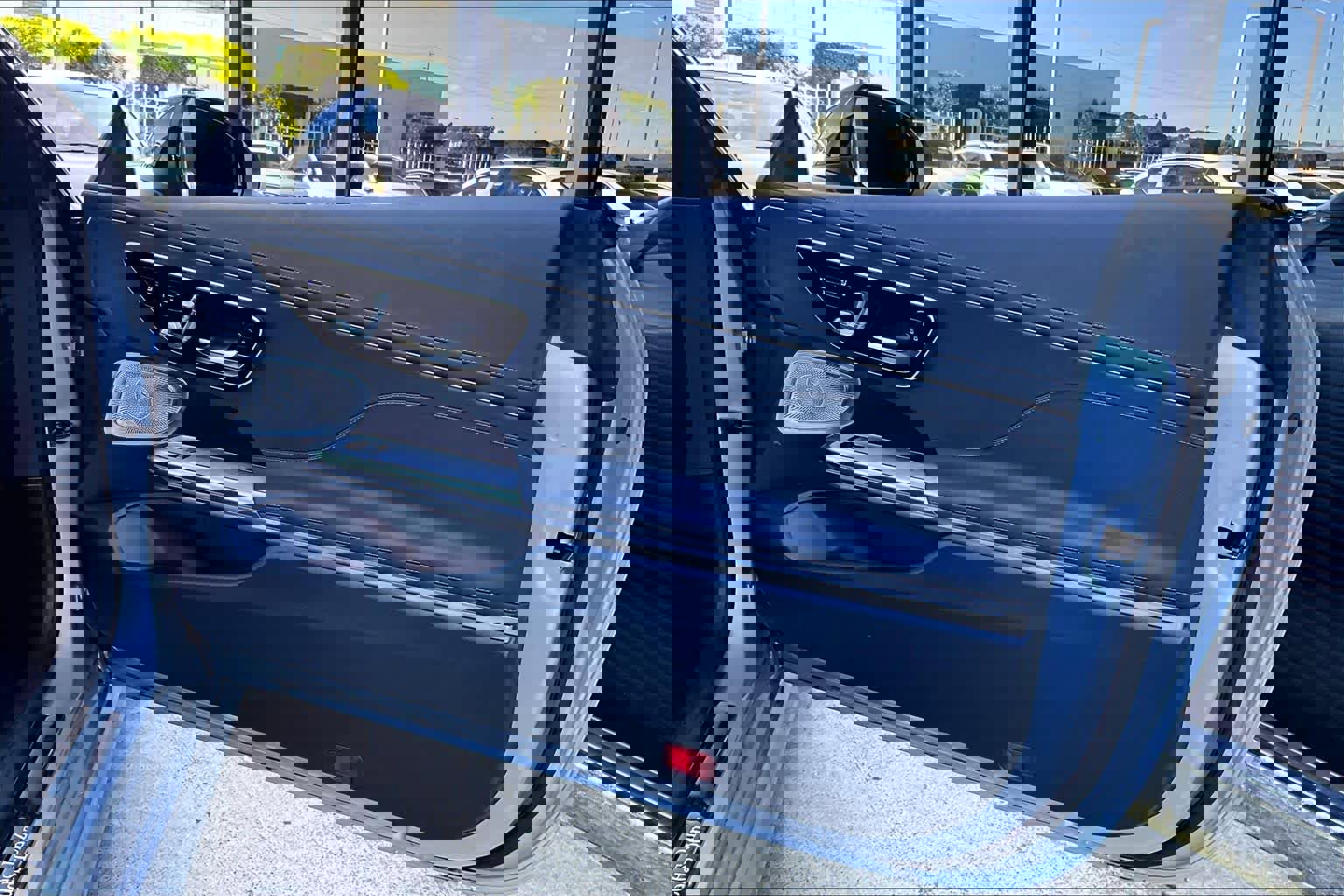 Used 2025 Mercedes-Benz CLE 300 4MATIC Coupe image 22