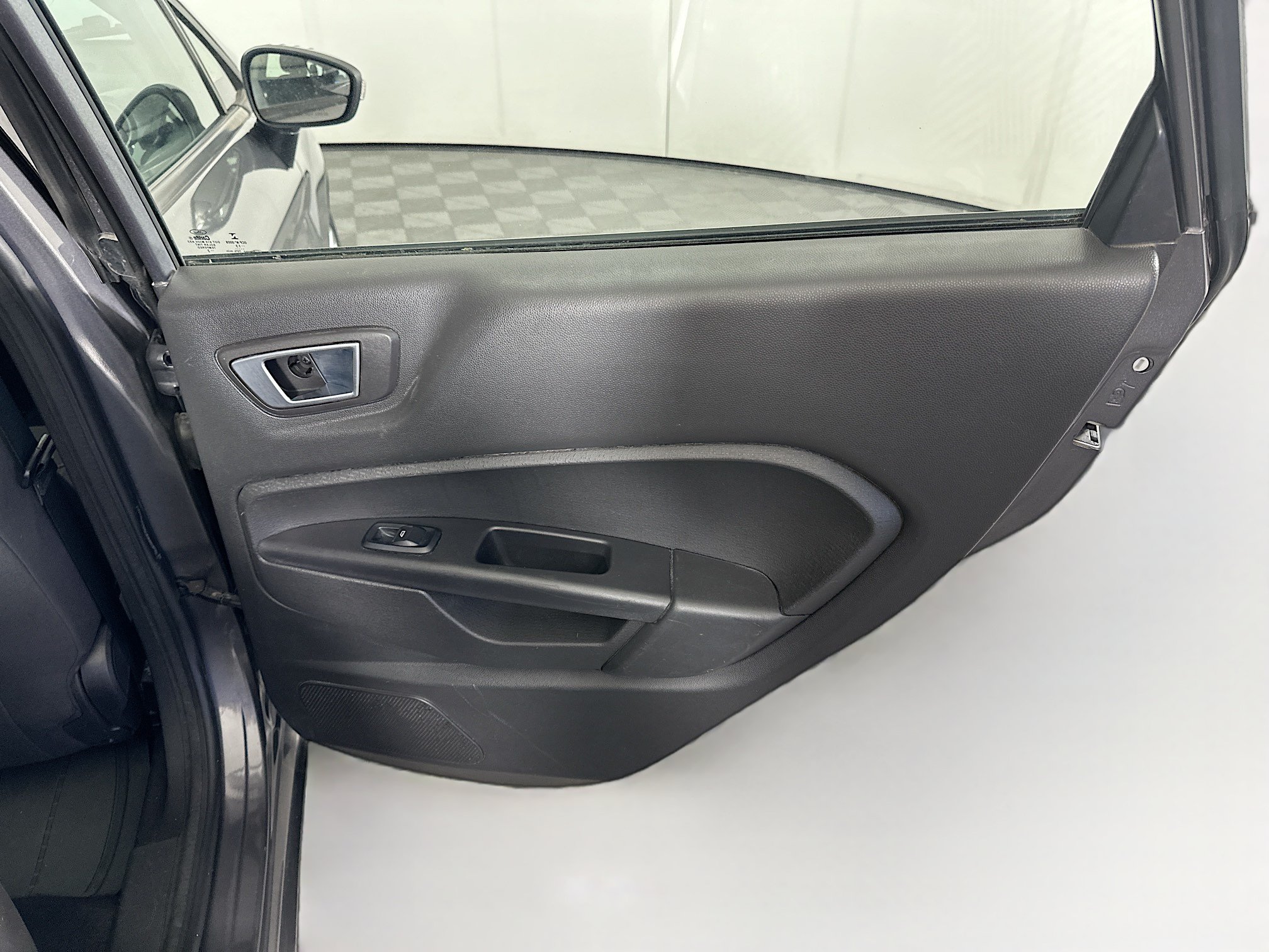 Used 2014 Ford Fiesta SE w/ Equipment Group 201A FWD image 26