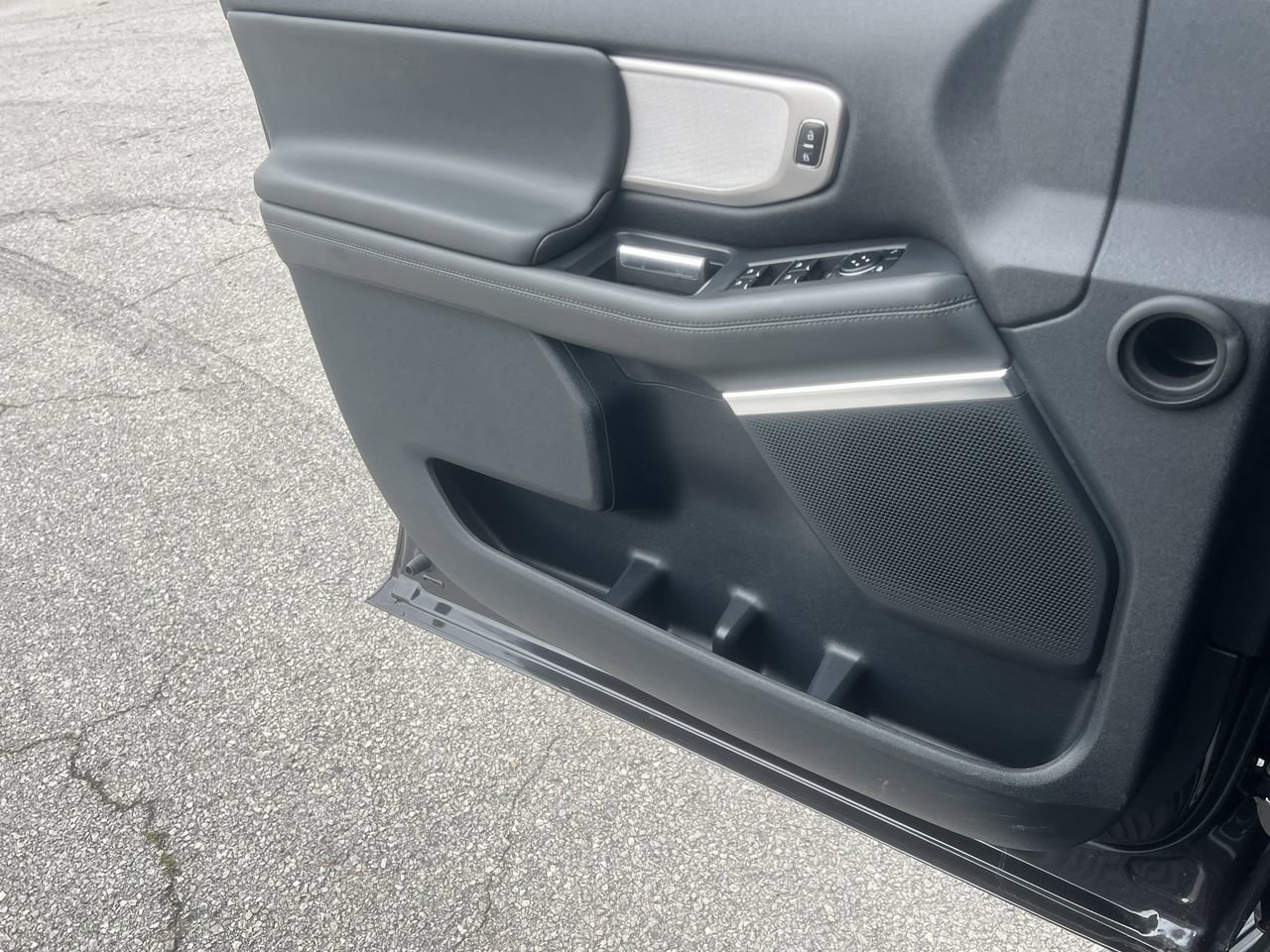 New 2026 Ford Expedition Active image 14