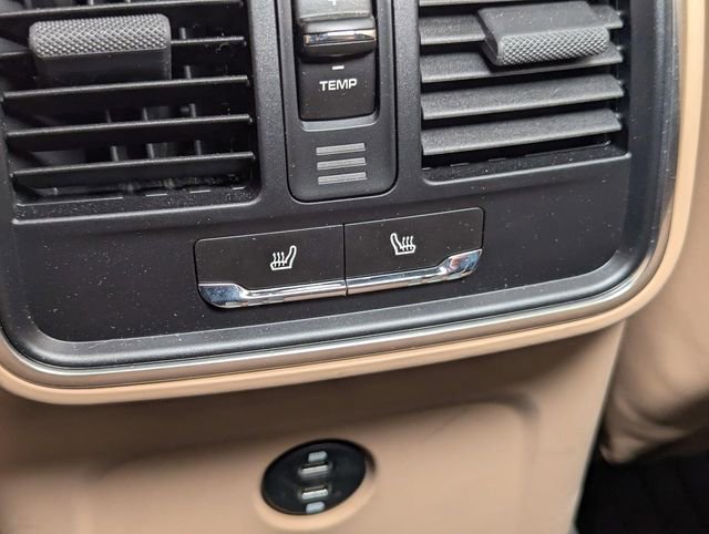 Certified 2025 Porsche Macan image 25