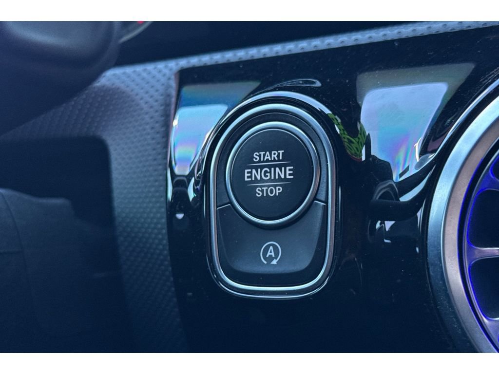 Used 2023 Mercedes-Benz CLA 250 image 23