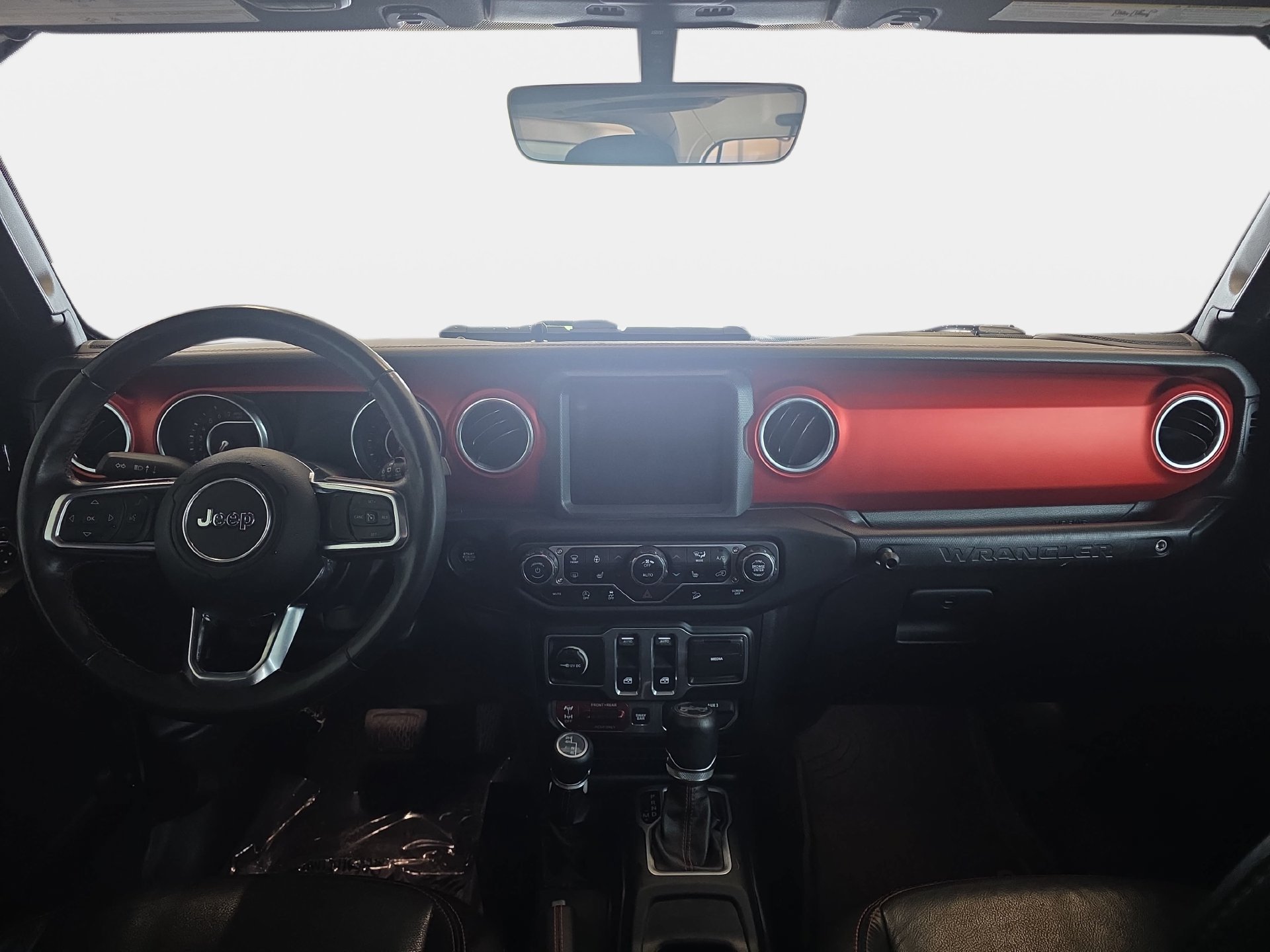 Used 2018 Jeep Wrangler Rubicon AWD/4WD image 9