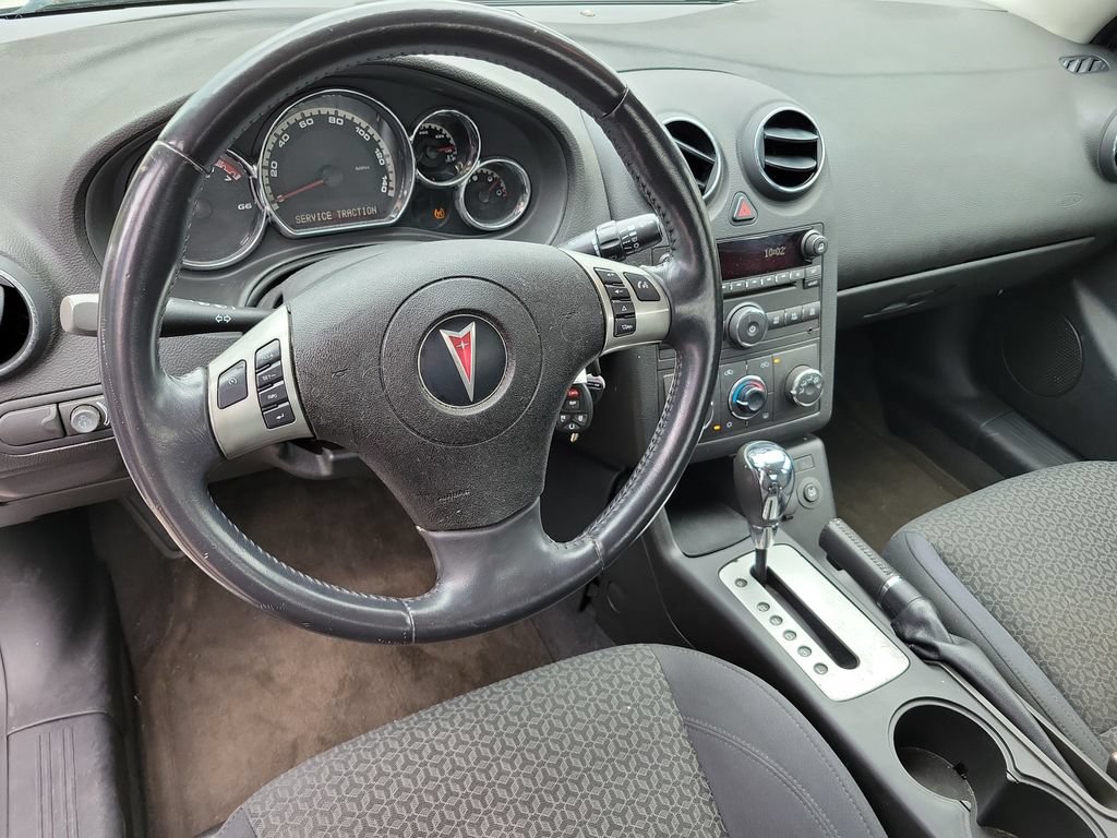 Used 2009 Pontiac G6 Sedan w/ Sport Package 2 FWD image 9