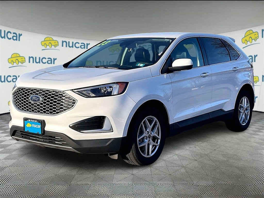 Used 2023 Ford Edge SEL image 3