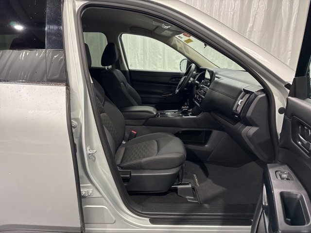 Certified 2024 Nissan Pathfinder S image 17