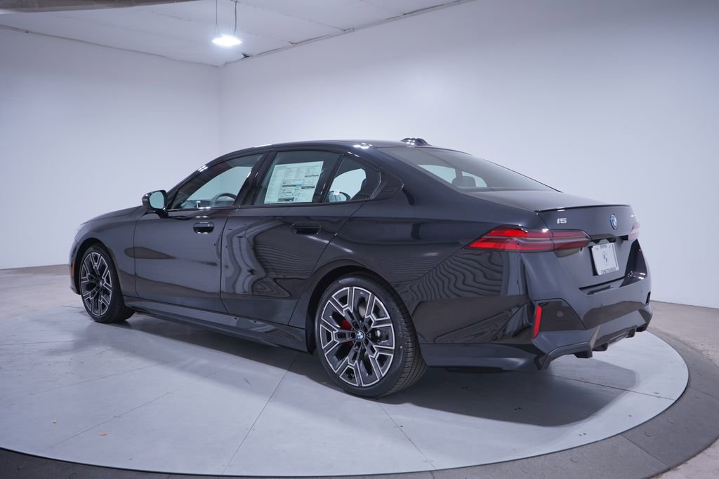 New 2026 BMW i5 eDrive40 w/ M Sport Package image 3