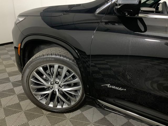 Used 2025 Buick Enclave Avenir w/ Super Cruise Package image 38