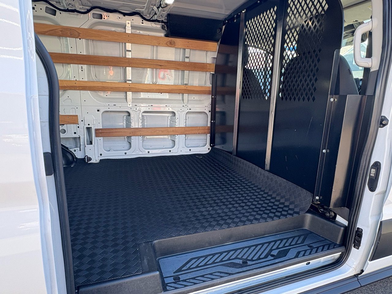 Used 2023 Ford Transit 250 Low Roof w/ Exterior Upgrade Package image 18