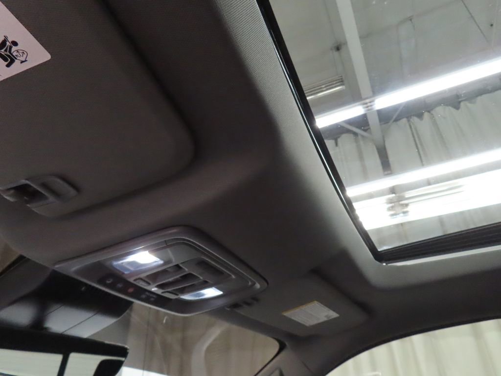 Used 2025 GMC Sierra 1500 Denali AWD/4WD image 26