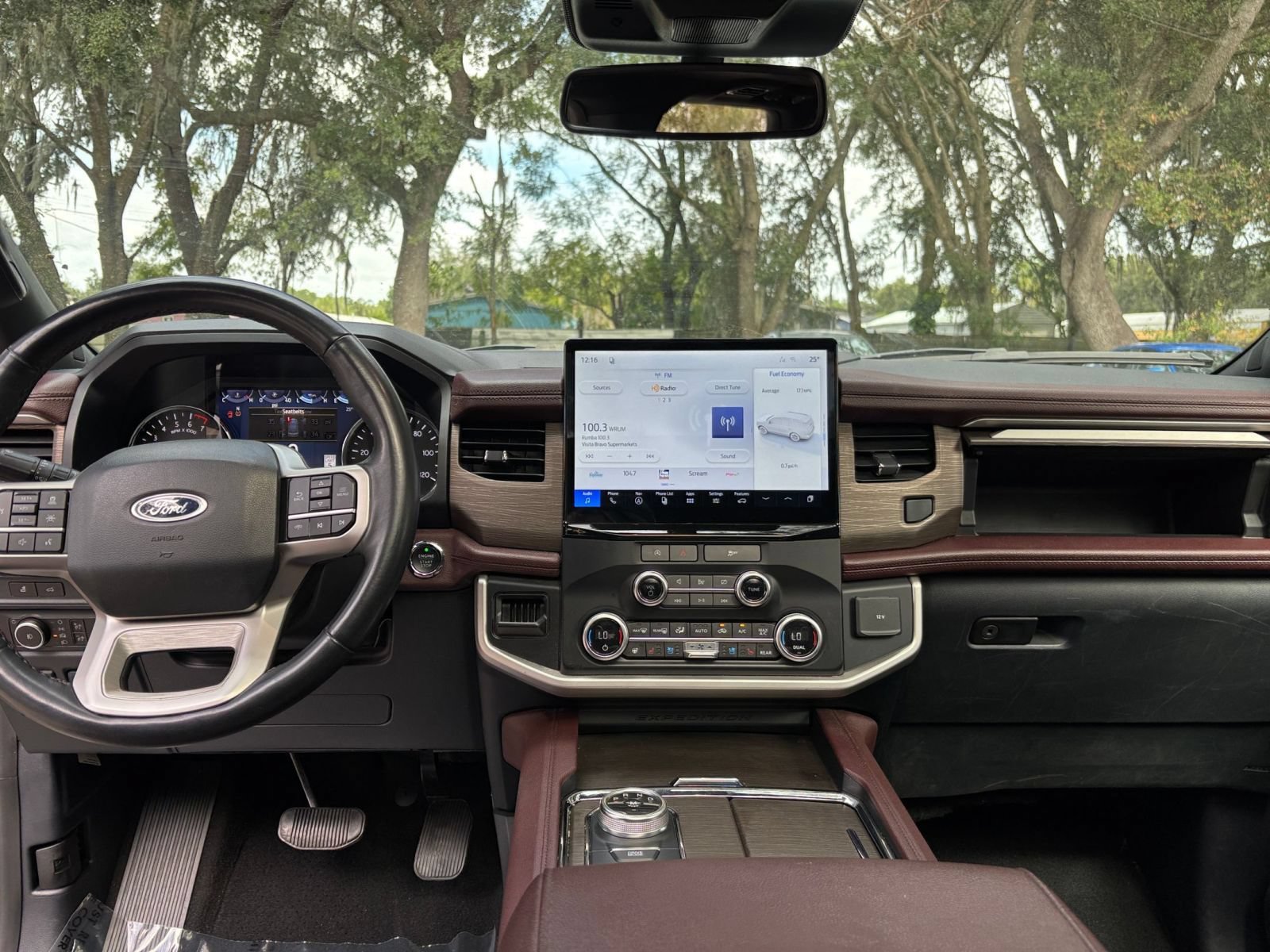 Used 2024 Ford Expedition Limited RWD image 37