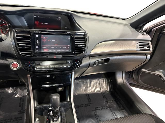 Used 2017 Honda Accord EX image 14