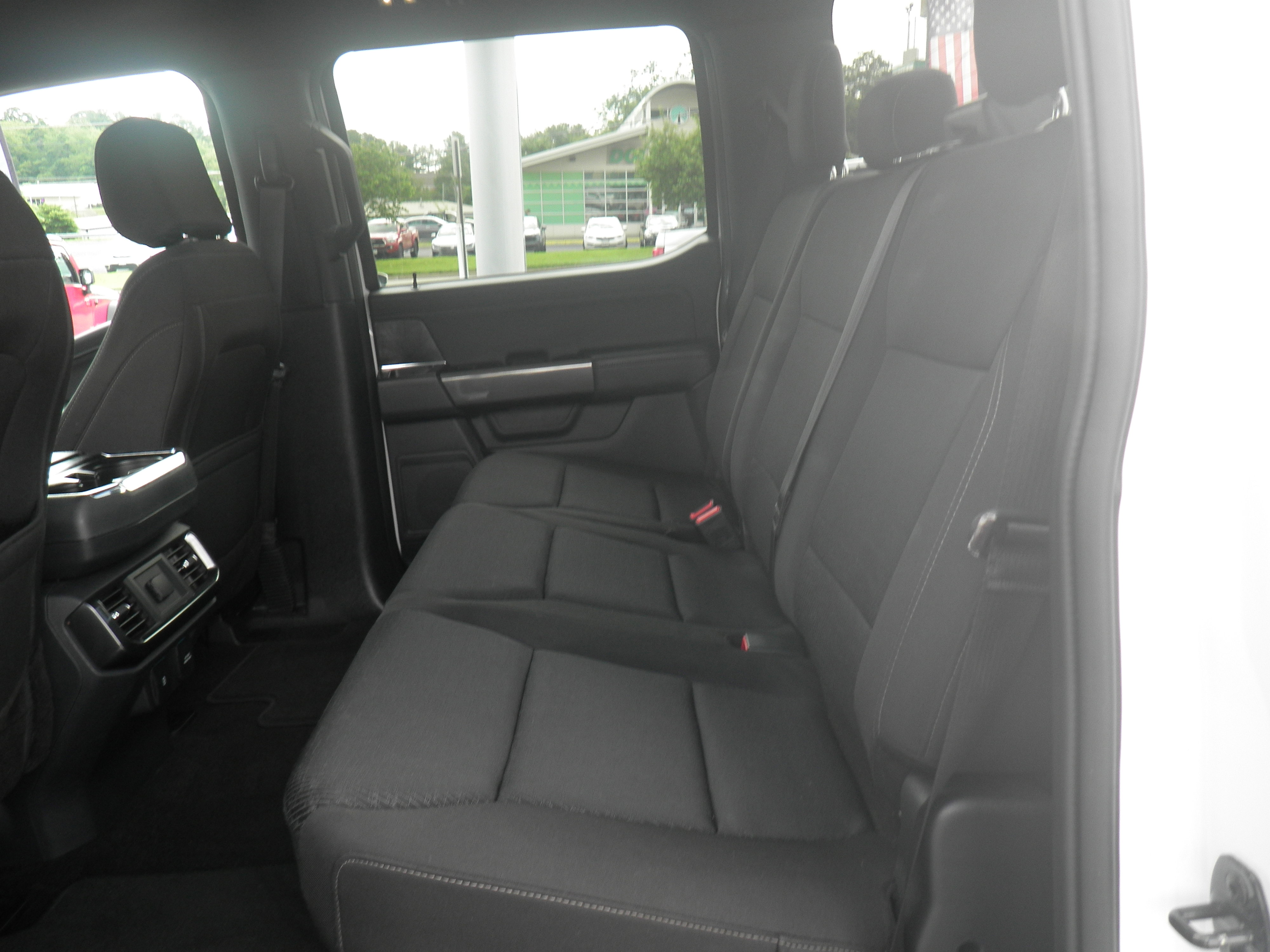 Certified 2022 Ford F150 XLT w/ Equipment Group 302A High image 20