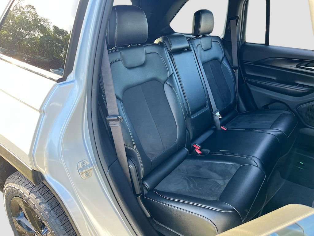 Certified 2023 Jeep Grand Cherokee Altitude AWD/4WD image 25